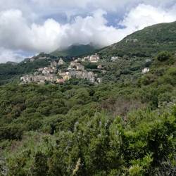 Rogliano mit seinen 8 Weilern