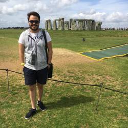 Ich vorm Stonehenge