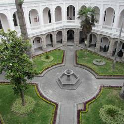 Bibliothek, ehemalige Uni an der die Entscheidung gegen Bolivar und ein einiges Südamérica fiel