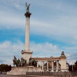 Hero Square