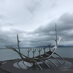 Sonnenfahrt-Skulptur (Sólfar)
