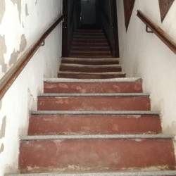 Wenig Platz bedingen hohe Häuser und steile Treppen