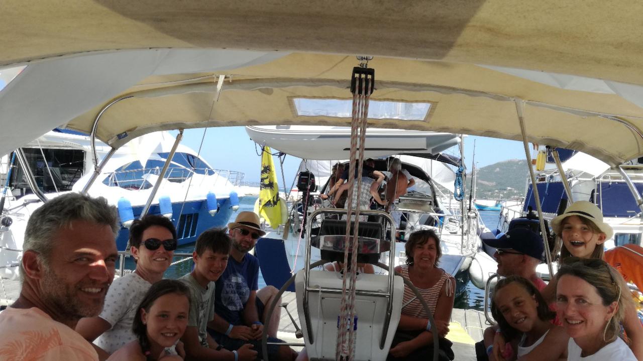 Treffen zur Stadtbesichtigung - so voll war das Boot noch nie