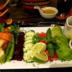 Mittagessen (Vorspeise) in meinem Lieblingslokal in Aguas Calientes, dem Indiofeliz