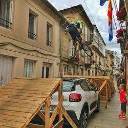 Urban downhill bike event in Sarria