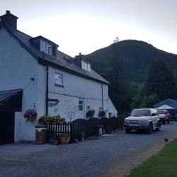 Dinas Mawddwy campsite farmhouse