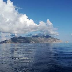 Isola Marettimo im Kielwasser