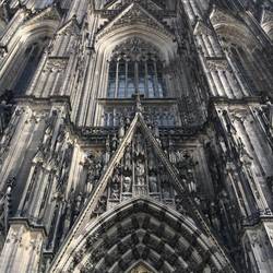 Eingang des Kölner Doms