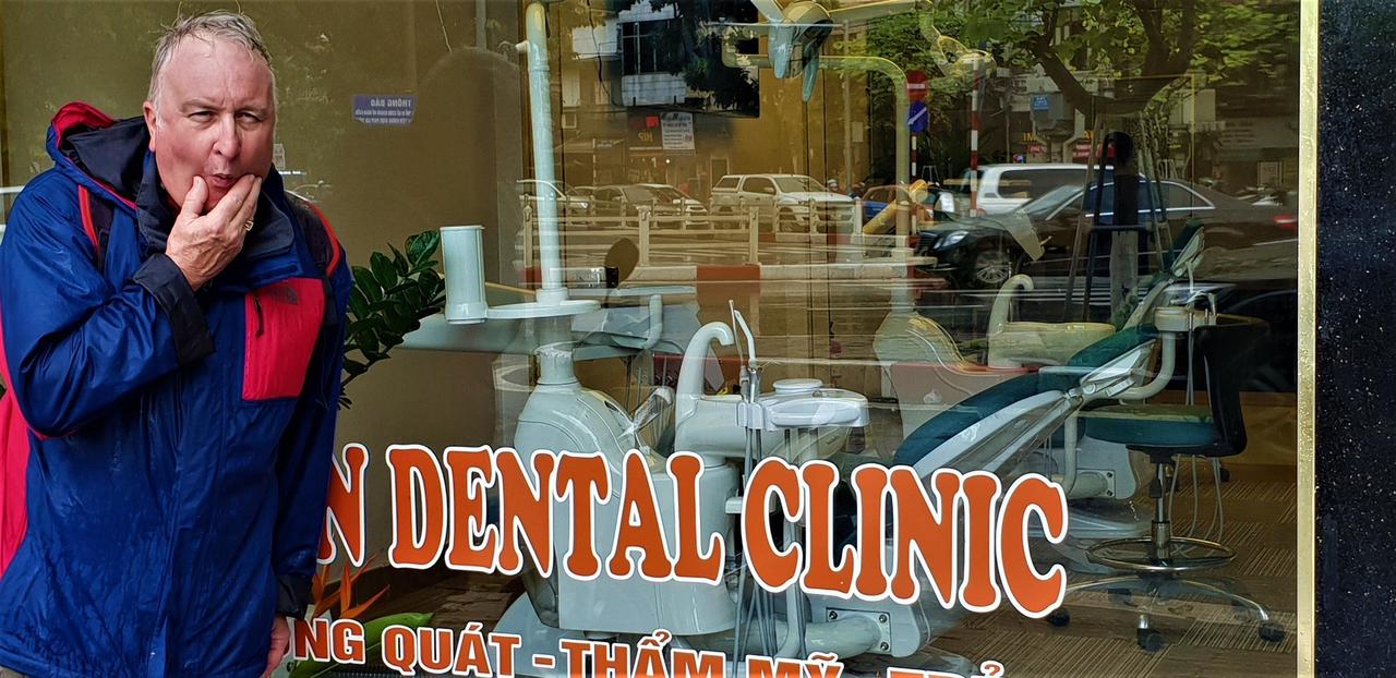 Its tooth hurty (2:30pm) in Hanoi.