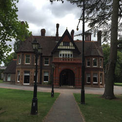 Wardown House (Museum)