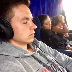 Müde im Bus
