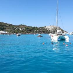 “Sit-In“ vor dem Nachbarschiff