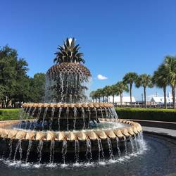 "Ananas"-Brunnen