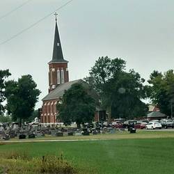 Brussels Wisconsin full parking lot!