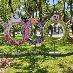 We think that this is a local version of the Olympic rings.