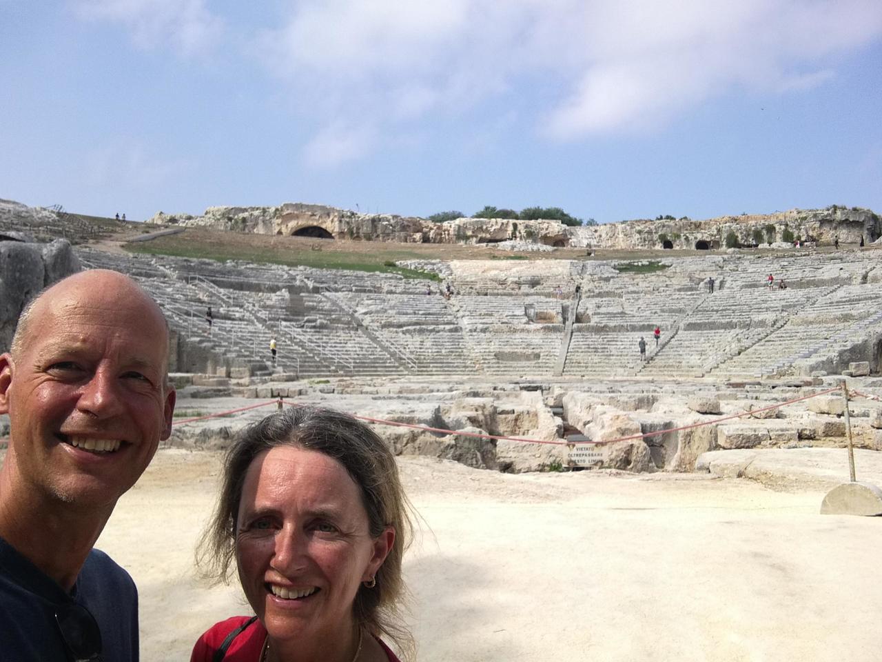 Das griechische Theater mit einem Durchmesser von 140 m bot 15.000 Zuschauern Platz