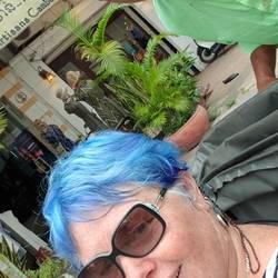 Carol and cyclo driver.