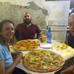 Pizza mit 50 cm Durchmesser