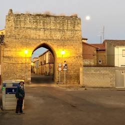 Leaving Mansilla by moonlight