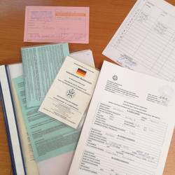 Papierkram für die offizielle Einreise