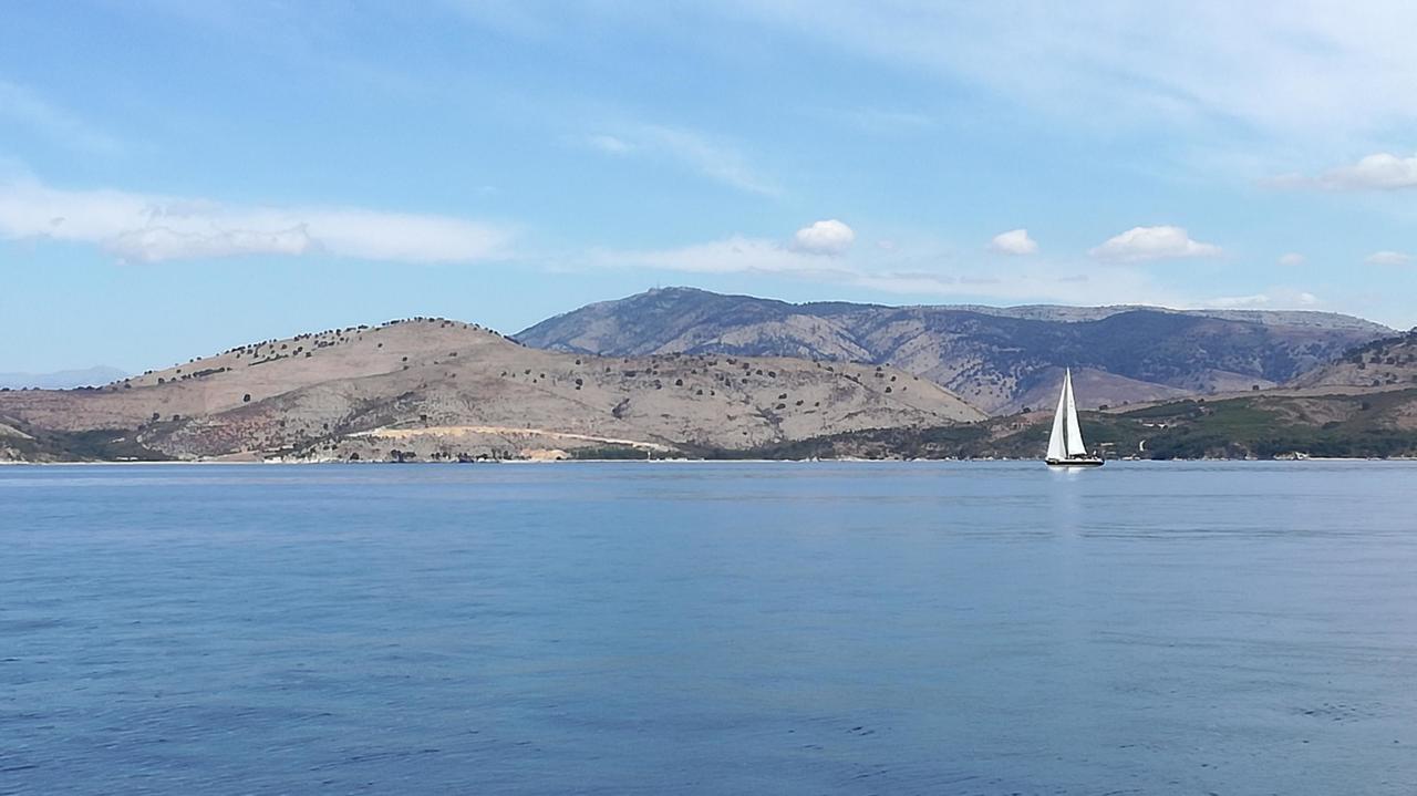 Griechische Küste, Albanische Berge