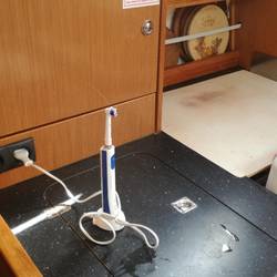 Endlich wieder Strom für die Zahnbürste