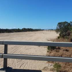 Brücke über einen Fluß