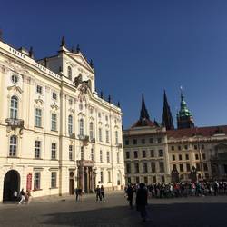 Erzbischöfliches Palais und der Ehrenhof