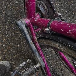 Das wars dann wohl mit blitziblanki-neuem Fahrrad.