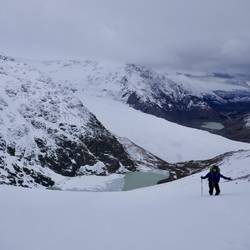 Steiler Aufstieg im knietiefen Trittschnee zum Paso del Viento