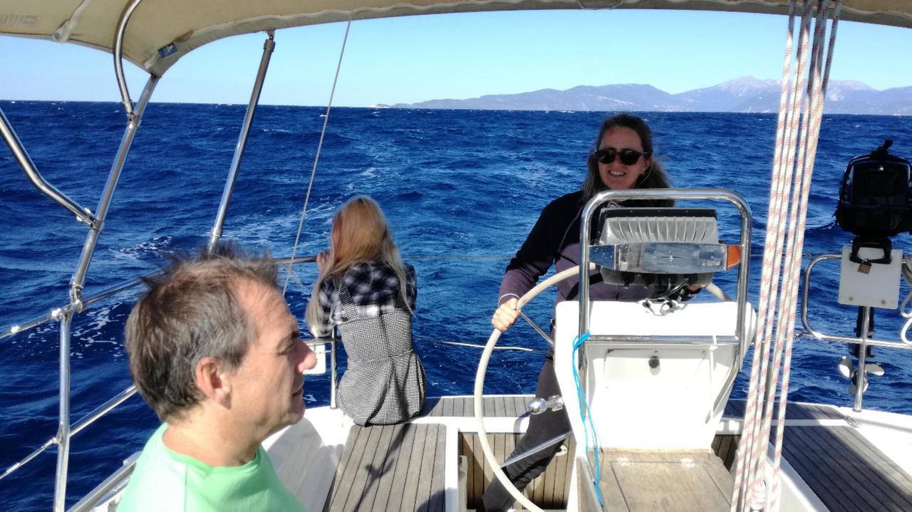 Ordentlich Welle schiebt uns nach Kefalonia