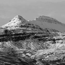 Snowy peak above Veidileysa.