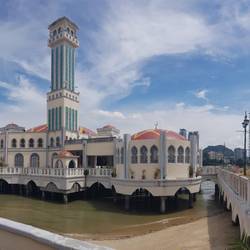 Schwimmende Moschee