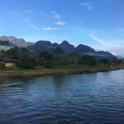 Breakfast on the Song River