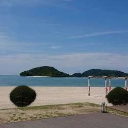 Strand auf der linken Seite