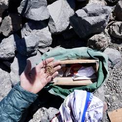 Geschenkbox für verstorbene Ahnen