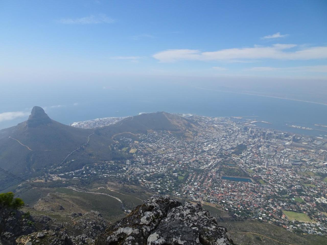 Blick vom Tafelberg auf Kapstadt