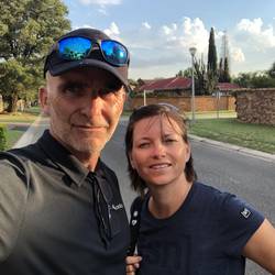 vor dem Guesthouse in 8 Klip St, Farrarmere, Benoni, 1501 / Johannesburg