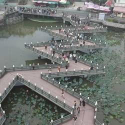 Zig zag bridge, Dragon and Tiger Padodas, Kaohsuing