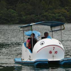 Paddle boats, Liyu Lake