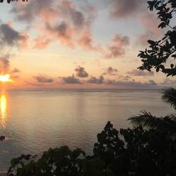 Sonnenuntergang zum Dinner auf Aitutaki