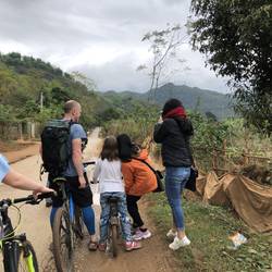 2 girls stopped their motorcycle to take selfies with Dale