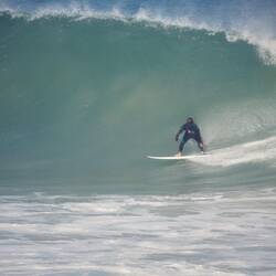 Felix surft "Supertubes"