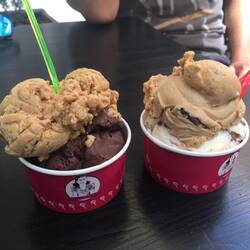 Eis ❤️ (sieht man wie ungeduldig Nik wartet? 😂)