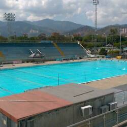 Las Piscinas- es gibt 4 große Becken und das Stadion