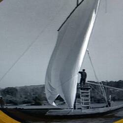 A long tiller called a rabelo, little tail