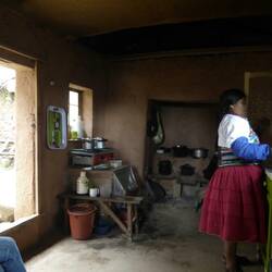 Matilda en haar keuken @ Isla Amantani
