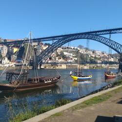 Ponte Luis 1, at river level