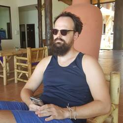 Der verrückte Professor schläft im sitzen