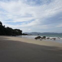 Einsame Bucht hinter der Cathedral Cove